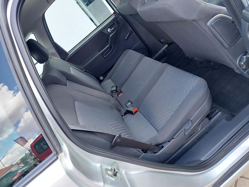 Opel Meriva (2006) 1.6i-16v automat - fotka 24 z 32