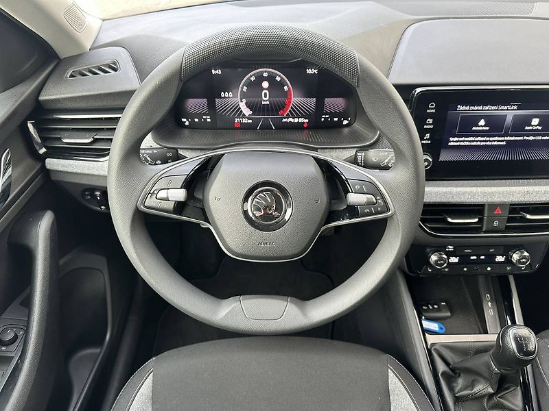 Škoda Scala Selection 1,0TSI 85kW MT6/J596 - fotka 8 z 25