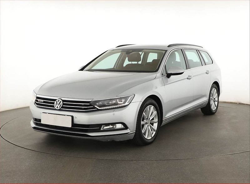 Volkswagen Passat (2015) 2.0 BiTDI, 4X4, Automat, Kůže - fotka 2 z 21