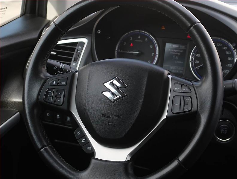 Suzuki SX4 S-Cross (2018) 1.0 BoosterJet, 4X4 - fotka 22 z 22