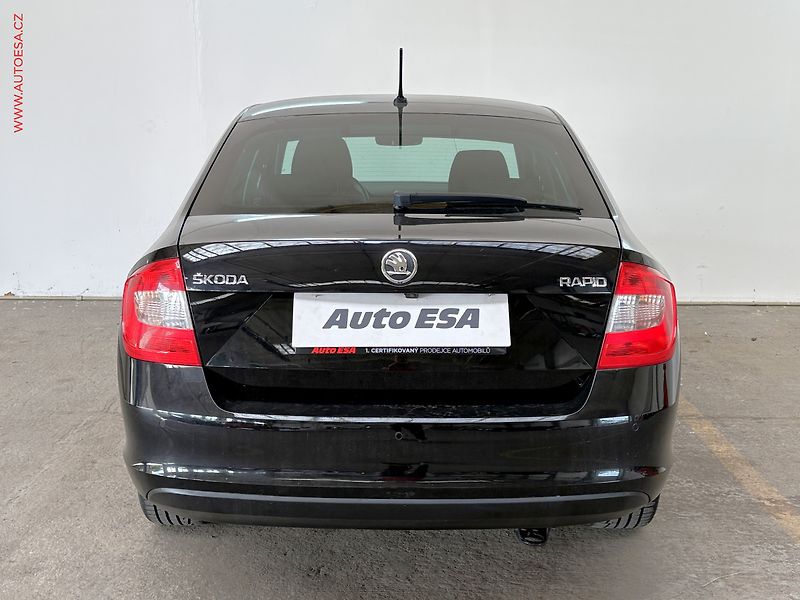 Škoda Rapid (2018) 1.0 TSI, ČR, DSG, kamera - fotka 5 z 15