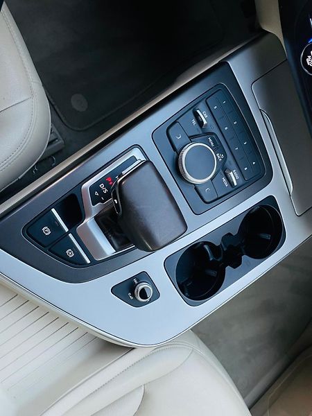 Audi Q7 3.0TDI AUT VÝHŘEV QUATTRO - fotka 46 z 54