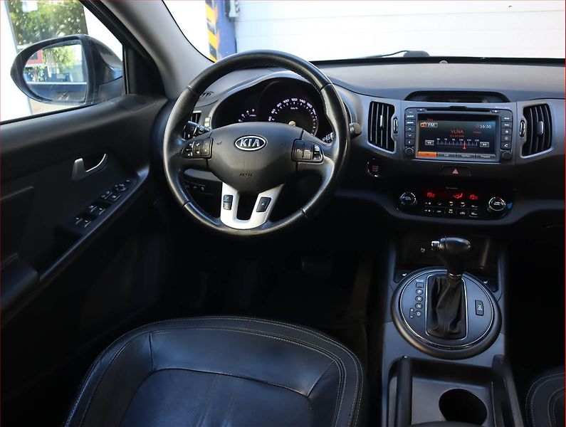 Kia Sportage (2012) 2.0 CRDi, 4X4, Automat, Navi - fotka 7 z 20