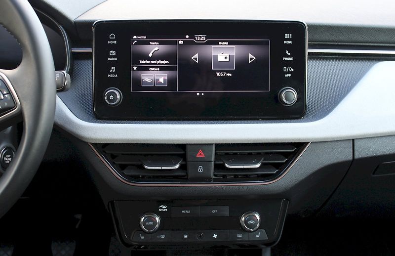 Škoda Kamiq (2024) Top Selection 1.0TSI / 85kW 6° - fotka 14 z 24