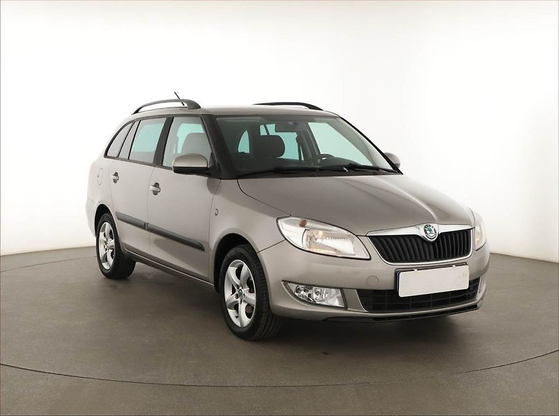 Škoda Fabia (2014) 1.2 TSI, ČR,1.maj, Tempomat - fotografie inzerátu