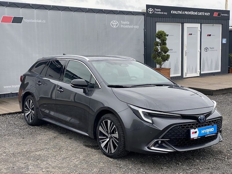 Toyota Corolla 1.8HEV, ČR-1m, Style, DPH - fotka 1 z 15