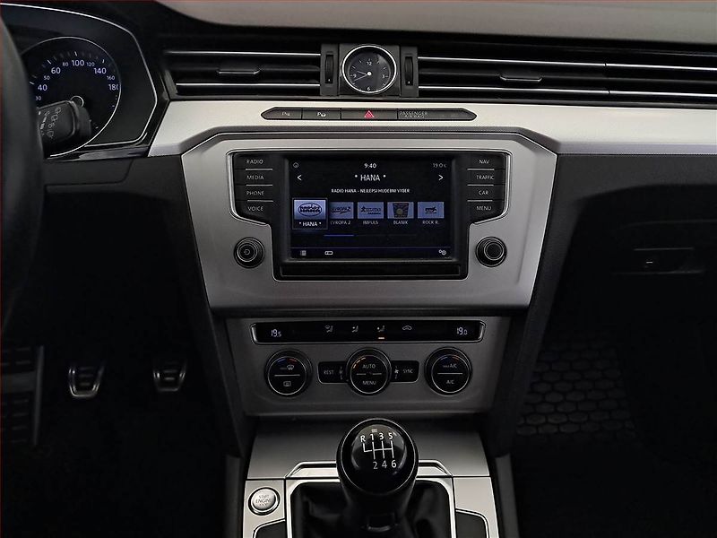 Volkswagen Passat (2016) 2.0 TDI 4Motion, 4X4 - fotka 10 z 19