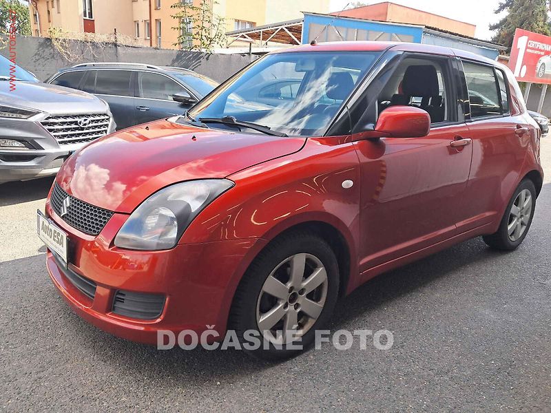 Suzuki Swift (2009) 1.3i, ČR, AC, TZ - fotka 1 z 3