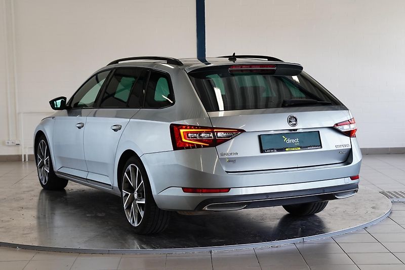 Škoda Superb - fotka 7 z 29