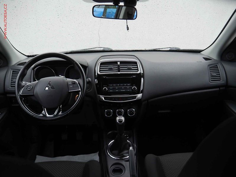 Mitsubishi ASX (2017) 1.6 MIVEC, ČR, AC, park.asist - fotka 8 z 14