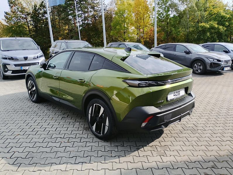 Peugeot 408 (2026) ALLURE Hybrid 145 e-DCS6 - fotka 5 z 30