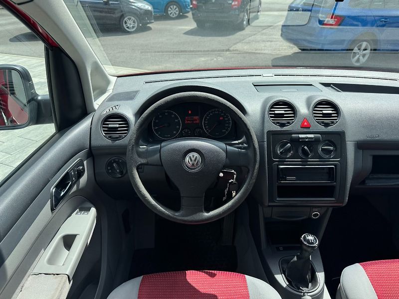 Volkswagen Caddy (2007) Life Family 1.4i 59kW - fotka 13 z 27