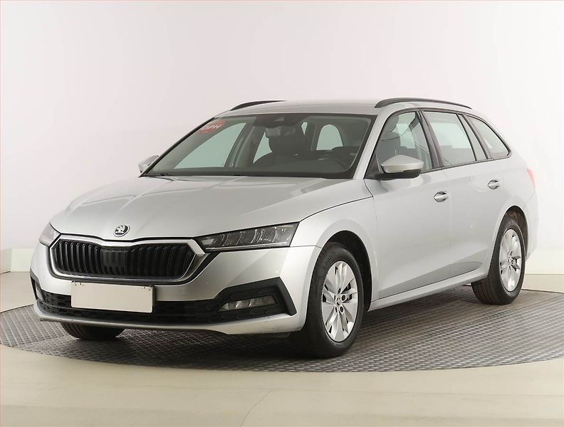 Škoda Octavia (2023) Ambition 2.0 TDI - fotka 2 z 25