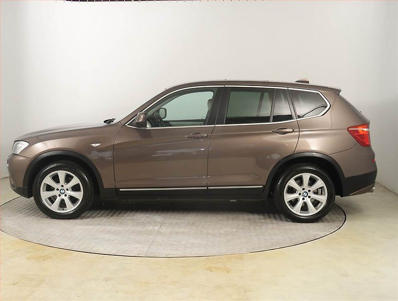 BMW X3 (2012) xDrive35d, 4X4, Automat, ČR - fotka 3 z 27