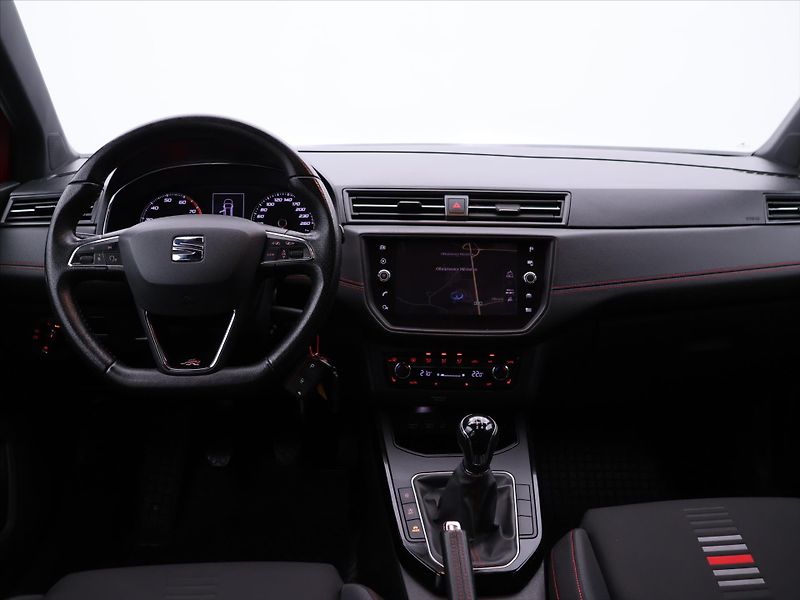 Seat Arona 1,5 TSI FR 110kW EVO CZ - fotka 25 z 32