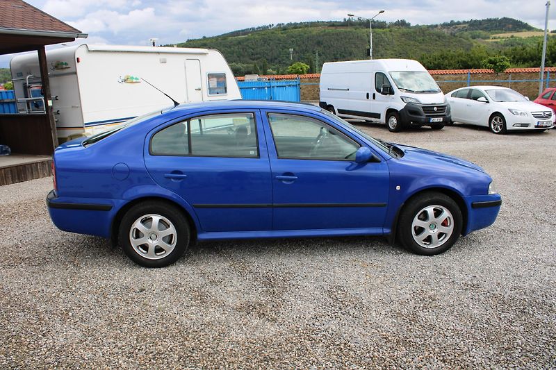 Škoda Octavia (2002) 1.9 TDI KLIMA,EL OKNA,ALU KOLA - fotka 8 z 16