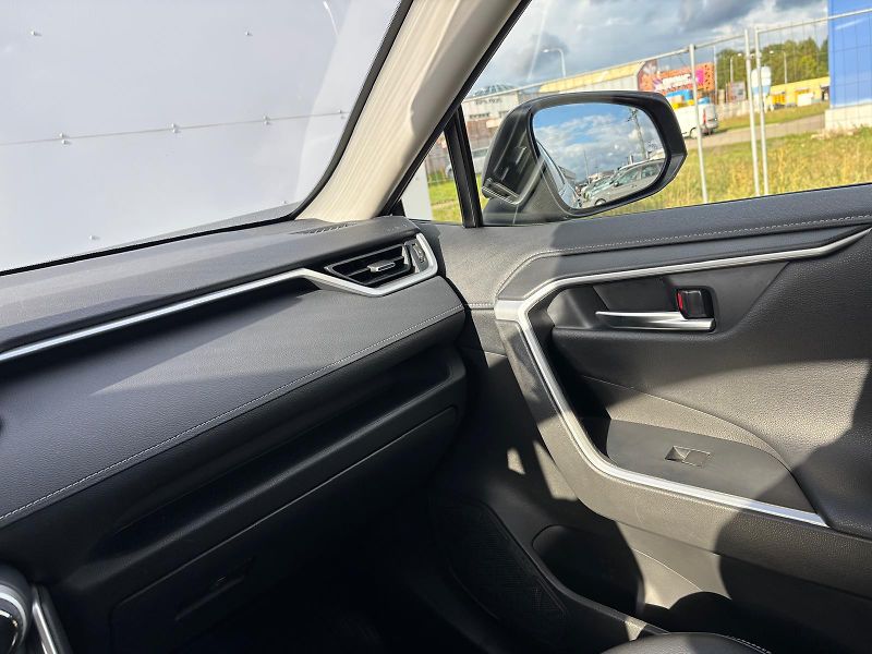 Toyota RAV4 2.5 HSD e-CVT AWD Executive - fotka 22 z 28