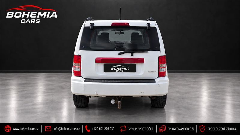 Jeep Cherokee 2,8 CRD L MANUAL ČR - fotka 7 z 10