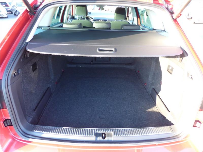 Škoda Superb 2,0 TDI DSG,Bi-Xenon,model 201 - fotka 19 z 45