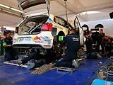 Výměna turbodmychadla je otázkou osmi minut. Týmy si však nemohou s díly dělat, co chtějí. Počet výměn je na každou rallye striktně omezen.
