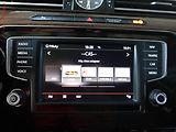 Volkswagen Passat (2015) 2.0 TDi, DSG, park.asist - náhled 17