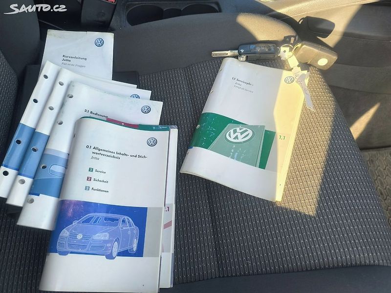 Volkswagen Jetta 1,9TDI BEZ DPF,KRÁSNÁ,220T.KM - fotka 16 z 29