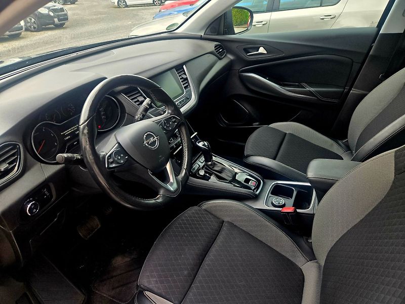 Opel Grandland X (2018) 2.0 CDTI Automat,Navi - fotka 9 z 22