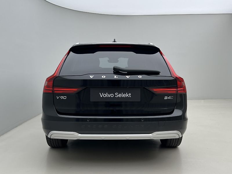 Volvo V90 CC B4 AWD PLUS AUT  - fotka 12 z 42