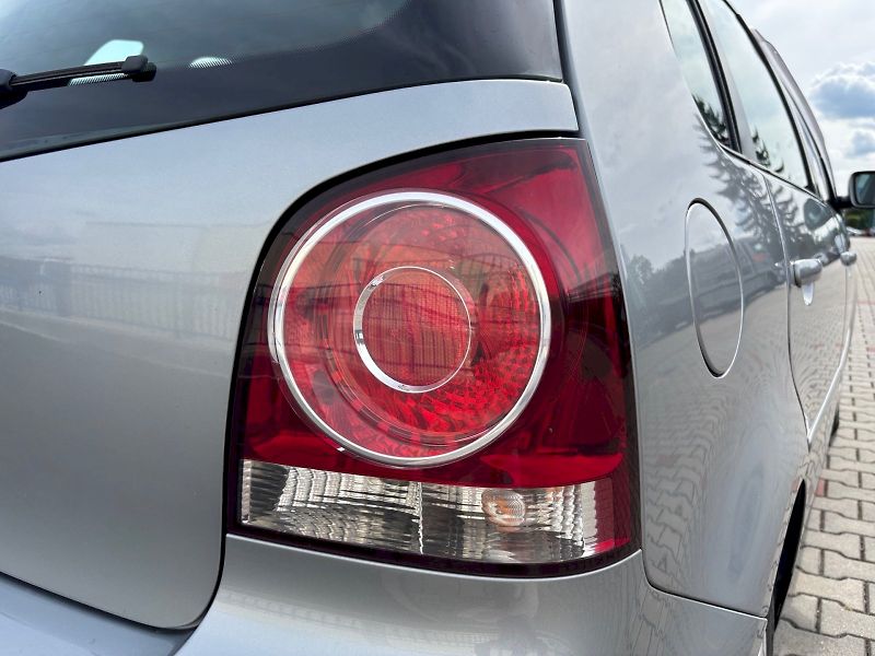Volkswagen Polo (2008) A04 COMFO 44 2V M5F - fotka 14 z 27
