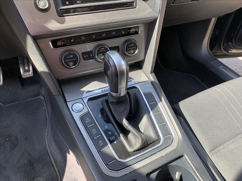 Volkswagen Passat 2,0 TDI DSG ALLTRACK,ČR - fotka 12 z 18