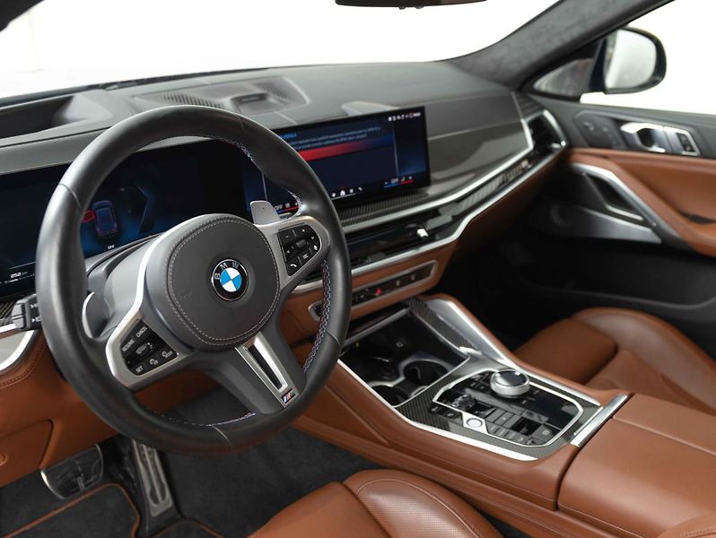 BMW X6 M60i - fotka 14 z 22