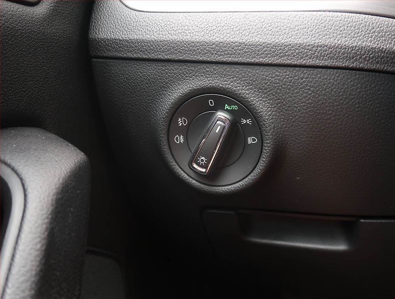 Škoda Superb (2017) 1.8 TSI, Automat, ČR,1.maj - fotka 21 z 28