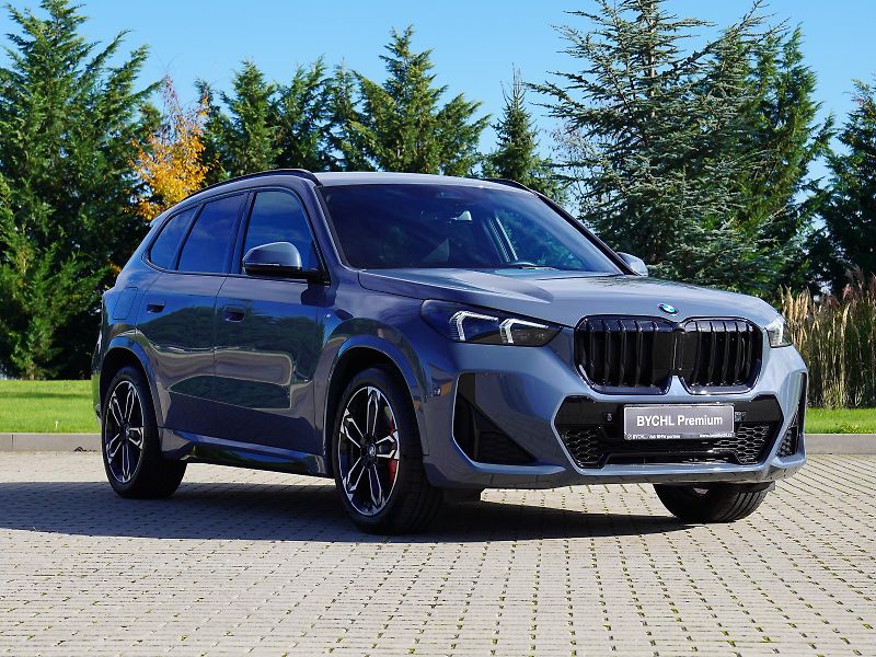 BMW X1 xDrive20d (U11) M Sport Paket - fotka 3 z 30