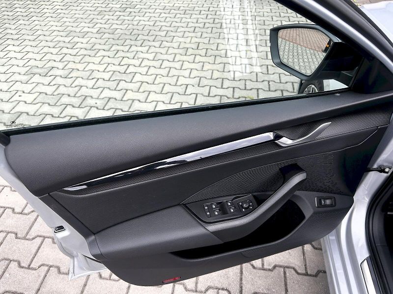 Škoda Octavia (2025) Combi 2.0 TDI 110kW DSG Sportl - fotka 23 z 35