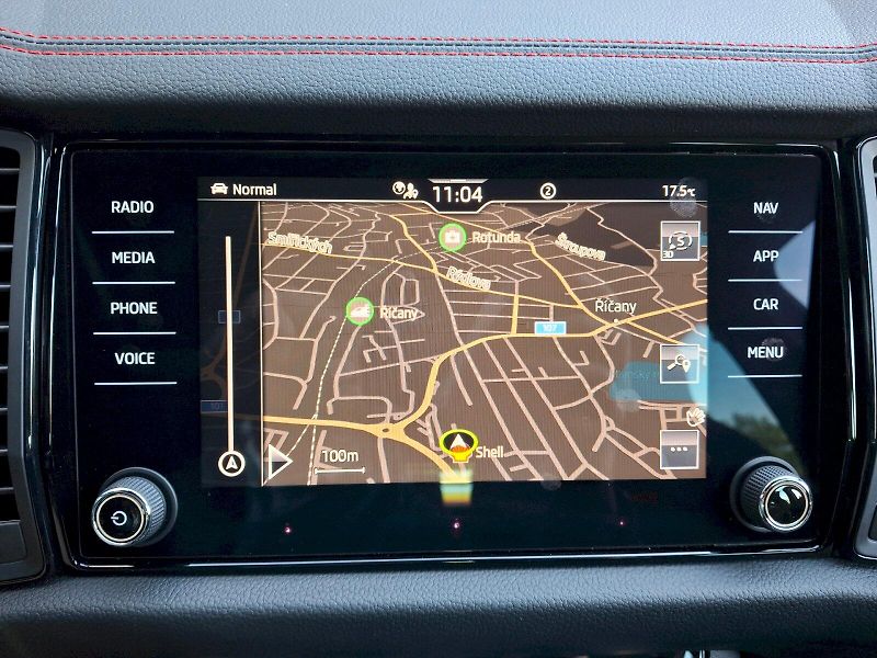 Škoda Kodiaq (2023) RS Challenge DSG 4x4 2,0TSi 18 - fotka 20 z 35