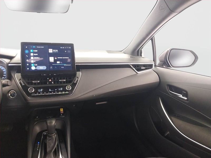 Toyota Corolla (2024) 1.8 Hybrid - fotka 8 z 23