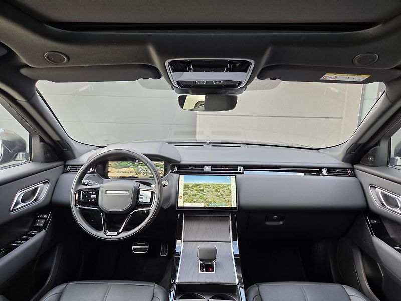 Land Rover Range Rover Velar (2026) P400e Dynamic SE PANO R21 TOP - fotka 9 z 61