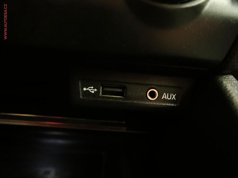 Škoda Octavia (2015) 2.0 TDi, Elegance, TZ - fotka 19 z 22