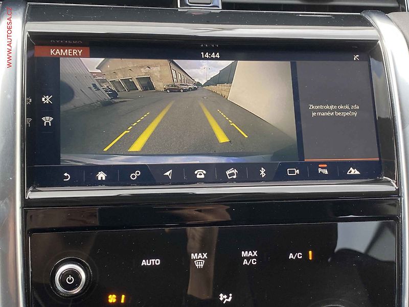 Land Rover Discovery Sport (2019) 2.0 TD4 D180 SE, AT, LED - fotka 20 z 21