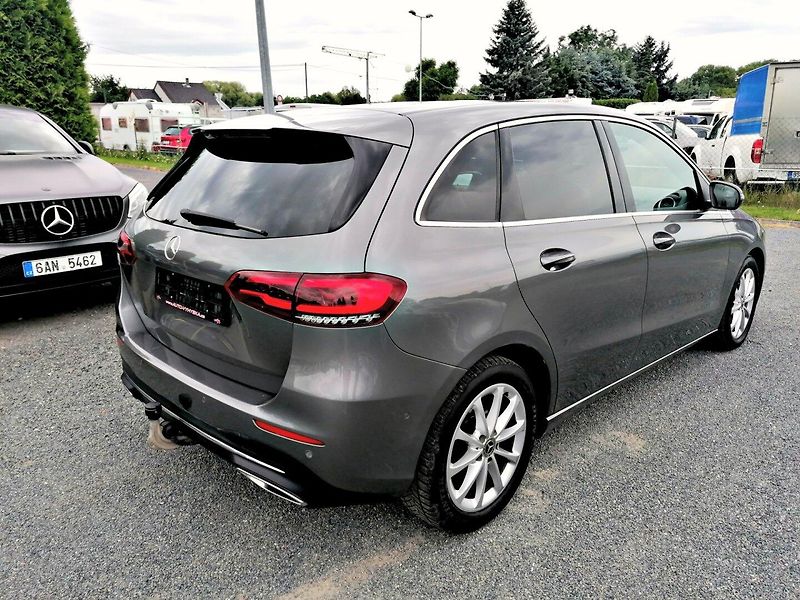 Mercedes-Benz Třídy B (2019) 180d Automat Kůže - fotka 4 z 30