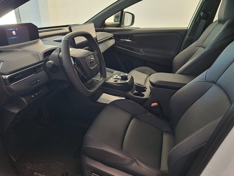 Subaru E-Outback 74.7 kWh AWD Limited - fotka 5 z 9