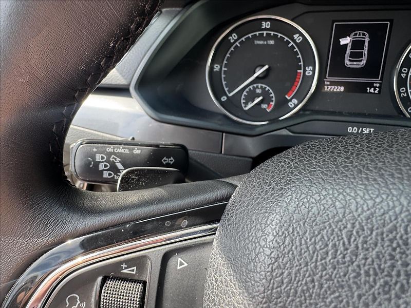 Škoda Superb 2,0 TDI, Automat - fotka 13 z 21