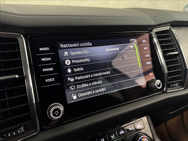 Škoda Kodiaq 2,0 TDi  DSG Style LED Virtual - fotka 28 z 45