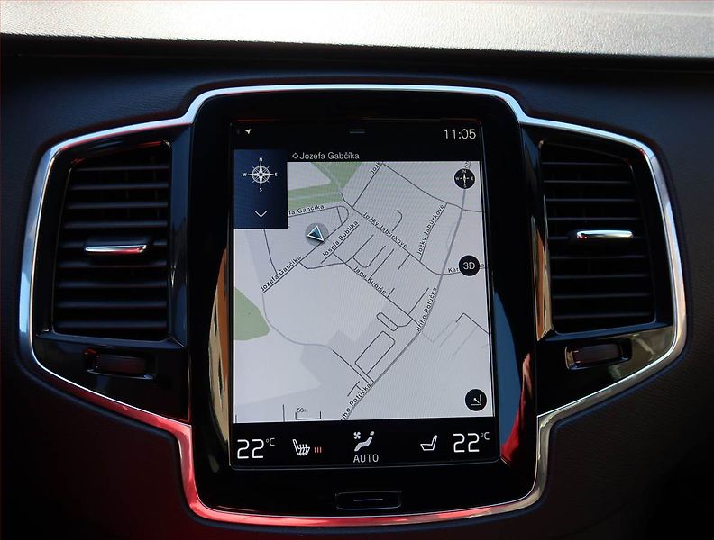 Volvo XC90 (2017) R-Design D5 AWD - fotka 21 z 26
