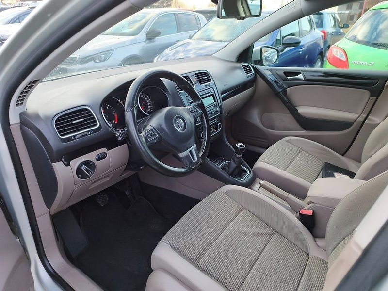 Volkswagen Golf (2011) - fotka 12 z 31