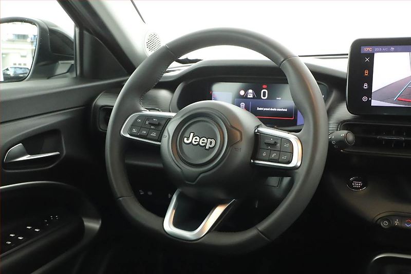 Jeep Avenger (2024) Altitude 1.2 Turbo - fotka 8 z 17