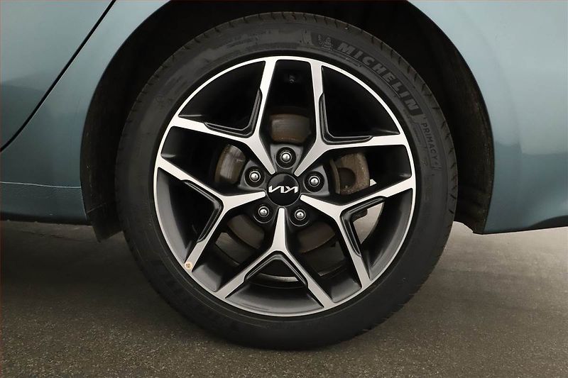 Kia Ceed (2025) 1.5 T-GDI, TOP, DPH, KEYLESS - fotka 12 z 19