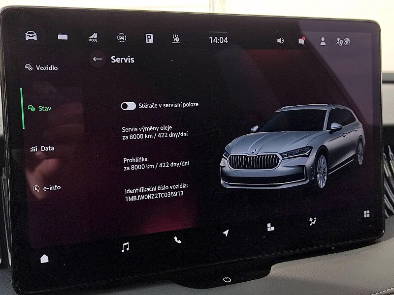 Škoda Superb (2025) combi SportLine iV 1,5 Tsi DSG - fotka 10 z 48