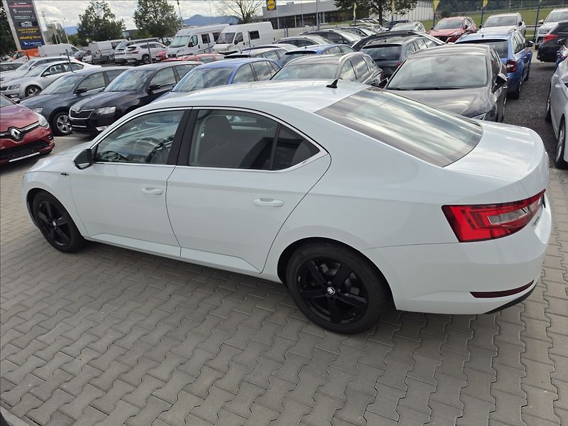 Škoda Superb III 1,4TSi 110KW DSG Style - fotka 8 z 53