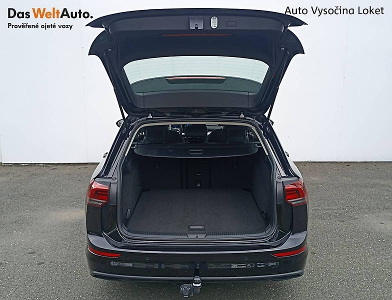 Volkswagen Golf (2023) 1.5 TSI 96kW tažné manuál - fotka 14 z 31